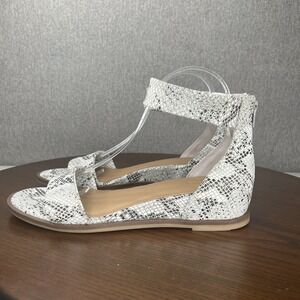 Seychelles Lofty Sandals Women's 9.5  Black White Leather Strappy Gladiator Shoe